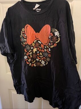 Disney Women’s  Black Halloween Minnie Mouse Graphic Tee with Orange Bow